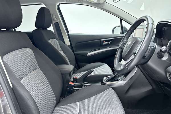 2023 Suzuki S-Cross GL+ JYB