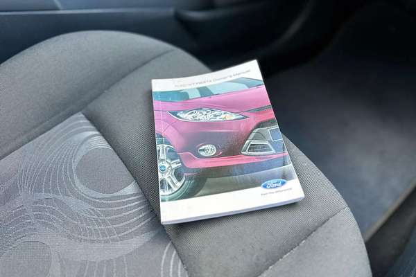 2012 Ford Fiesta LX WT