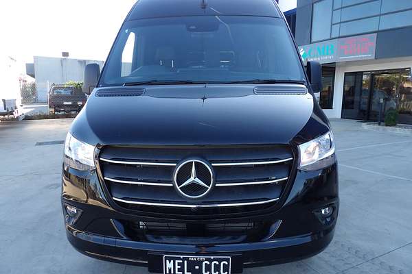 2023 Mercedes-Benz Sprinter 517CDI VS30