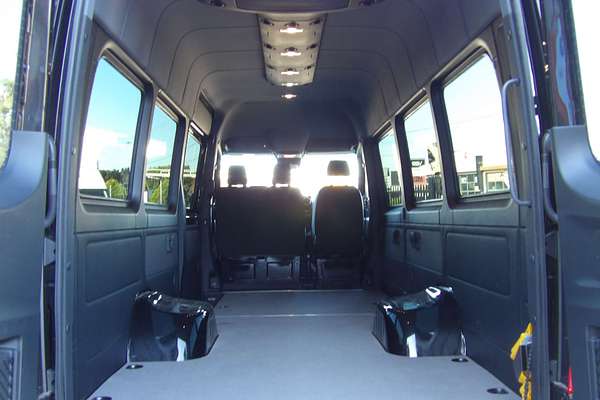2023 Mercedes-Benz Sprinter 517CDI VS30
