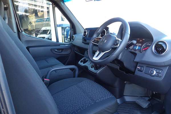 2023 Mercedes-Benz Sprinter 517CDI VS30