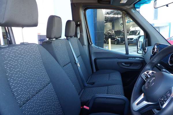 2023 Mercedes-Benz Sprinter 517CDI VS30
