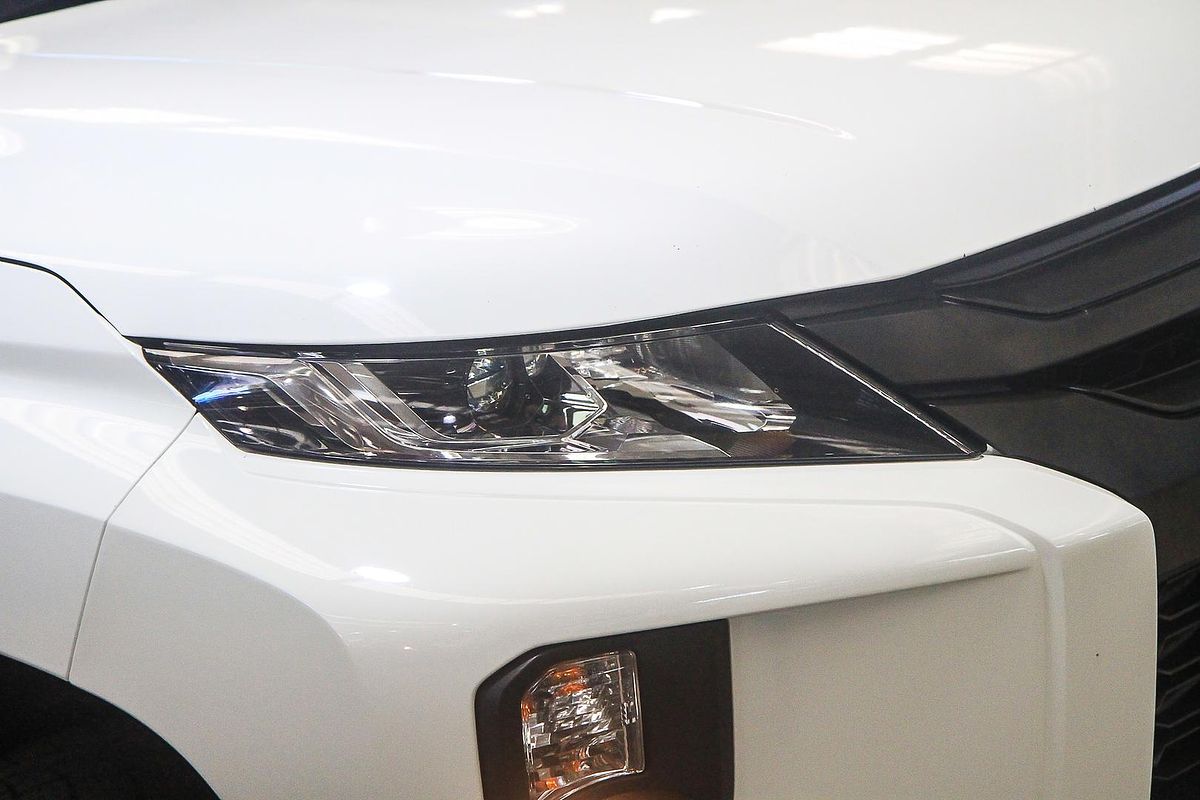 2022 Mitsubishi Triton GLX MR 4X4