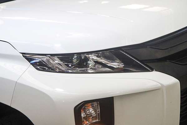 2022 Mitsubishi Triton GLX MR 4X4