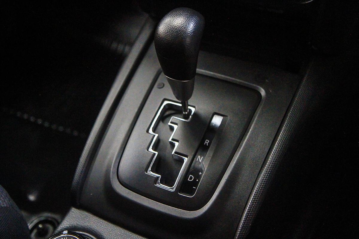 2022 Mitsubishi Triton GLX MR 4X4