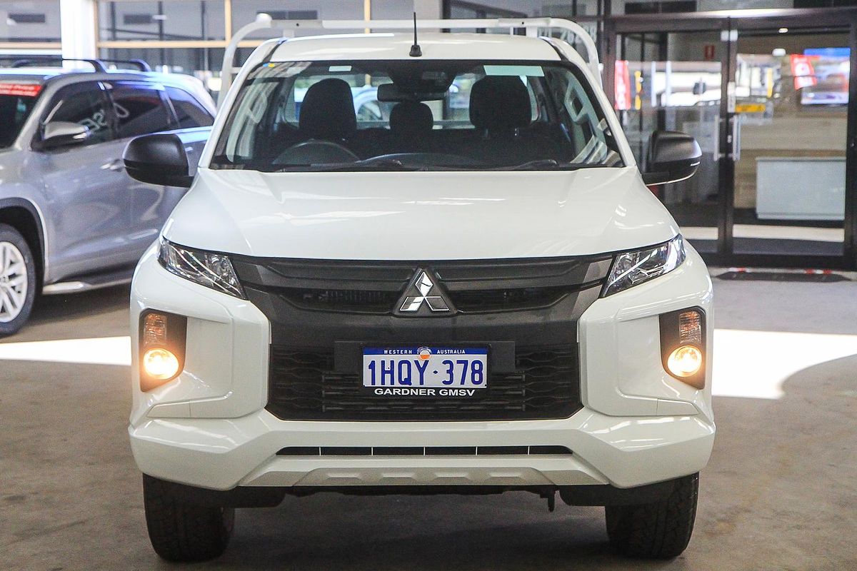 2022 Mitsubishi Triton GLX MR 4X4