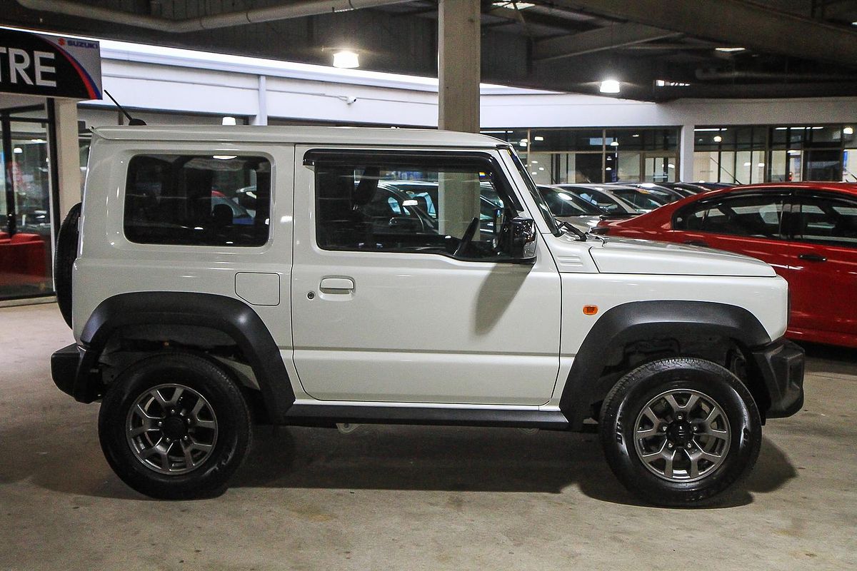 2025 Suzuki Jimny GLX GJ