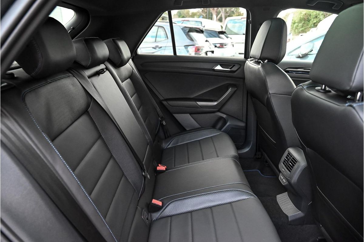 2025 Volkswagen T-Roc R Wolfsburg Edition D11