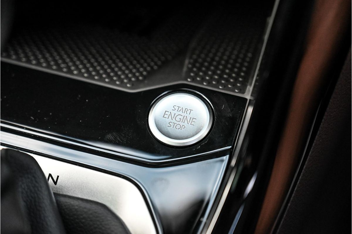 2025 Volkswagen T-Roc R Wolfsburg Edition D11