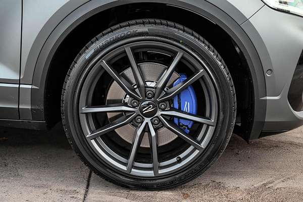 2025 Volkswagen T-Roc R Wolfsburg Edition D11