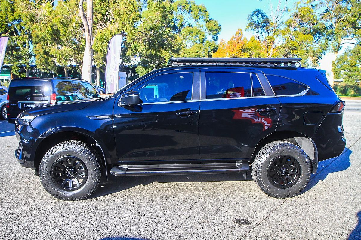2025 Isuzu MU-X LS-T