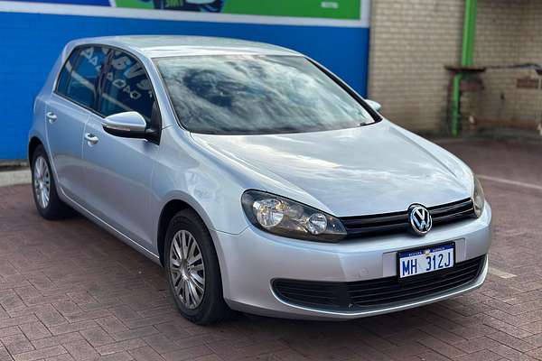2011 Volkswagen Golf 77TSI VI