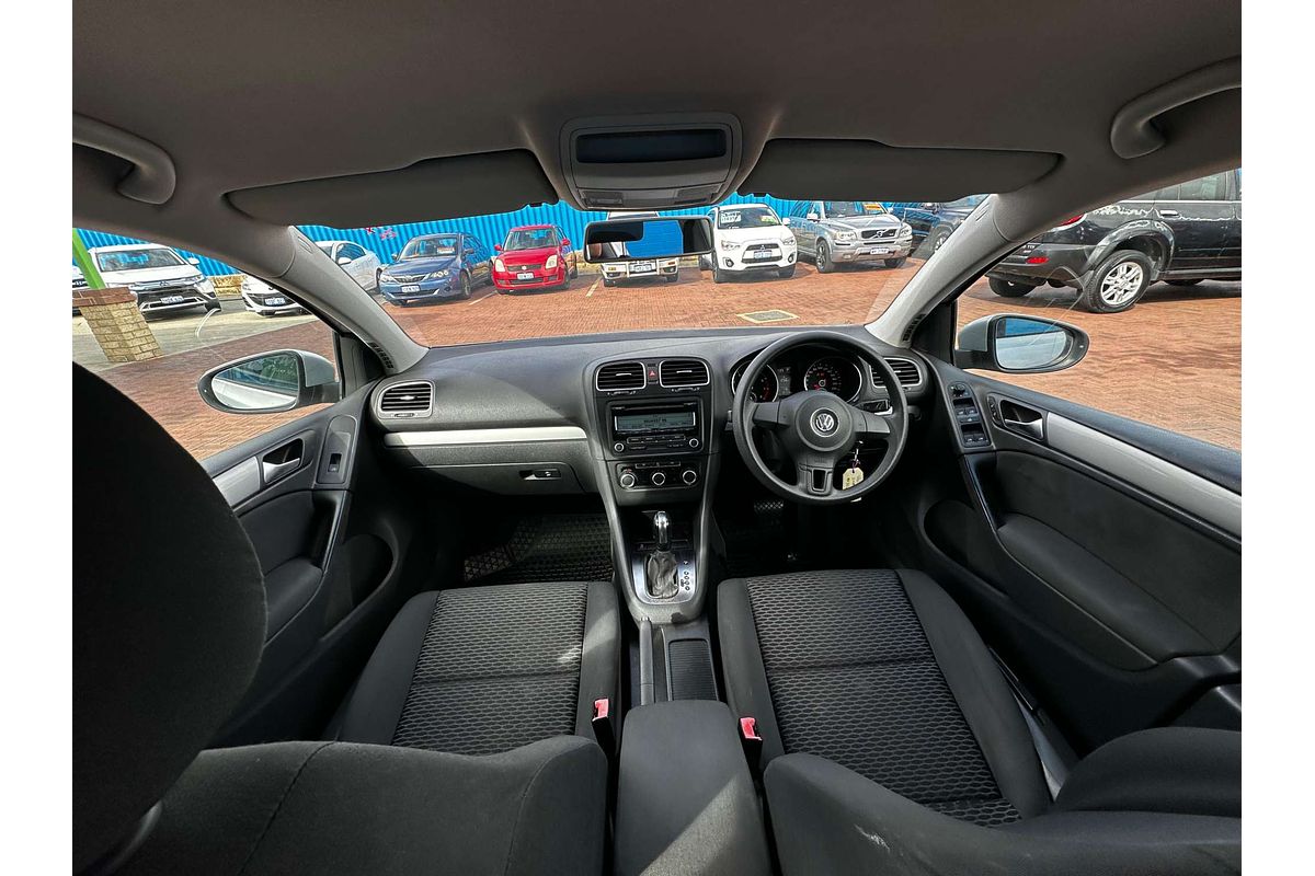 2011 Volkswagen Golf 77TSI VI