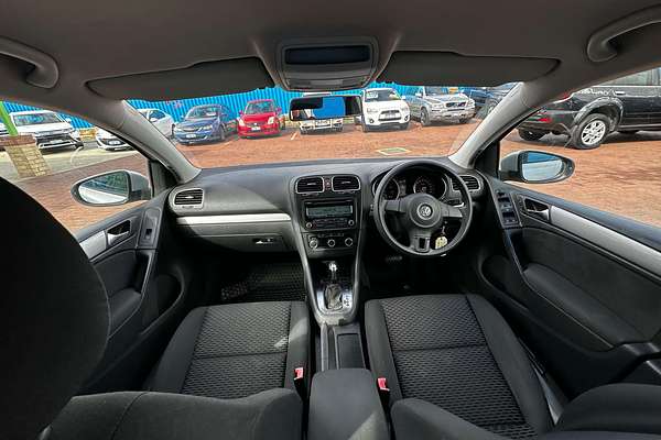 2011 Volkswagen Golf 77TSI VI