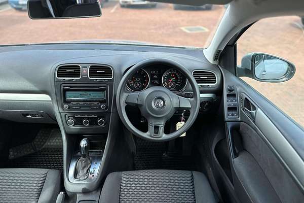 2011 Volkswagen Golf 77TSI VI