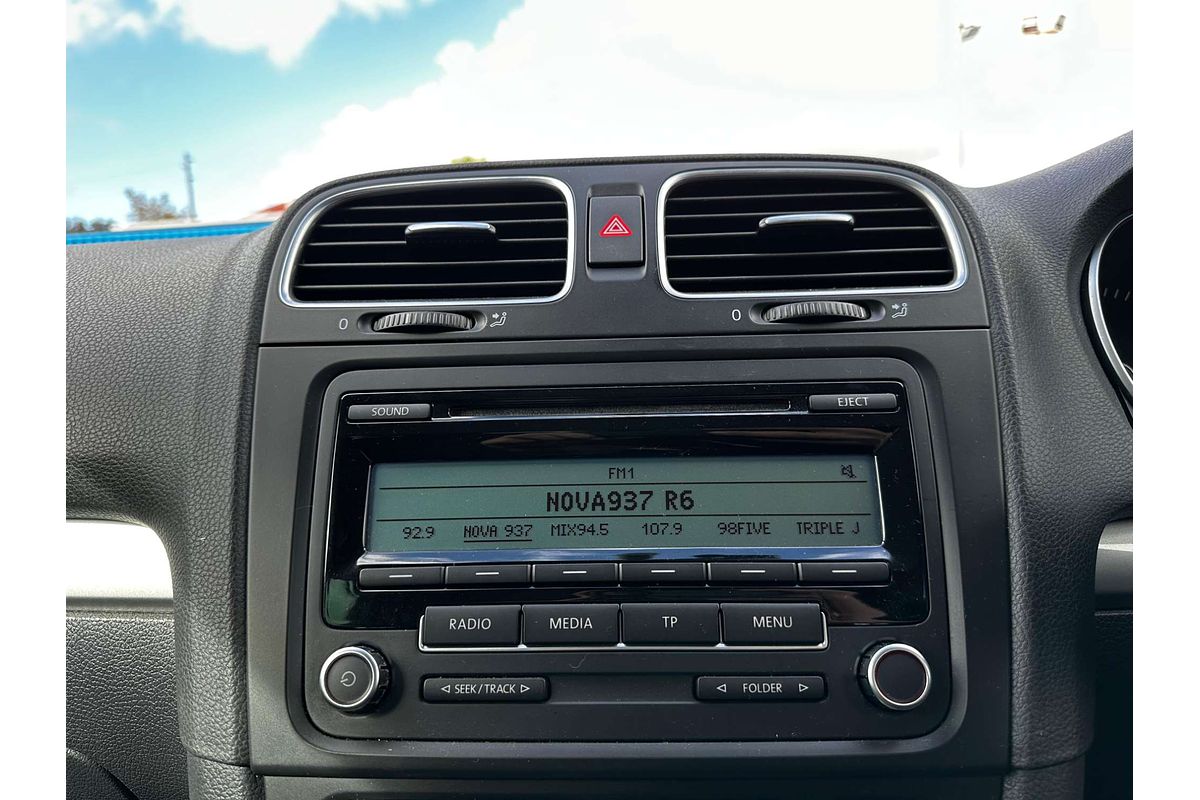 2011 Volkswagen Golf 77TSI VI