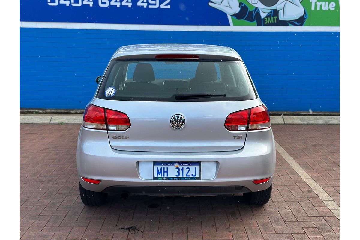 2011 Volkswagen Golf 77TSI VI