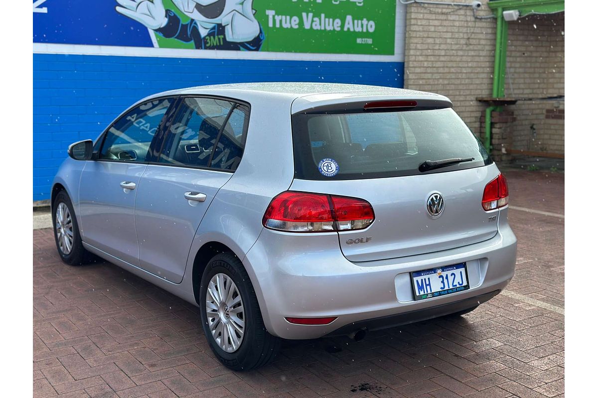 2011 Volkswagen Golf 77TSI VI