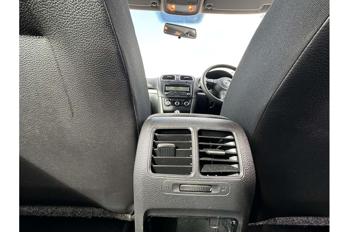 2011 Volkswagen Golf 77TSI VI