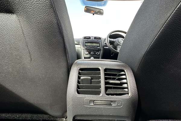 2011 Volkswagen Golf 77TSI VI