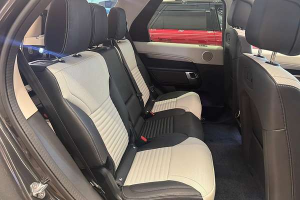2024 Land Rover Discovery D350 Dynamic SE Series 5