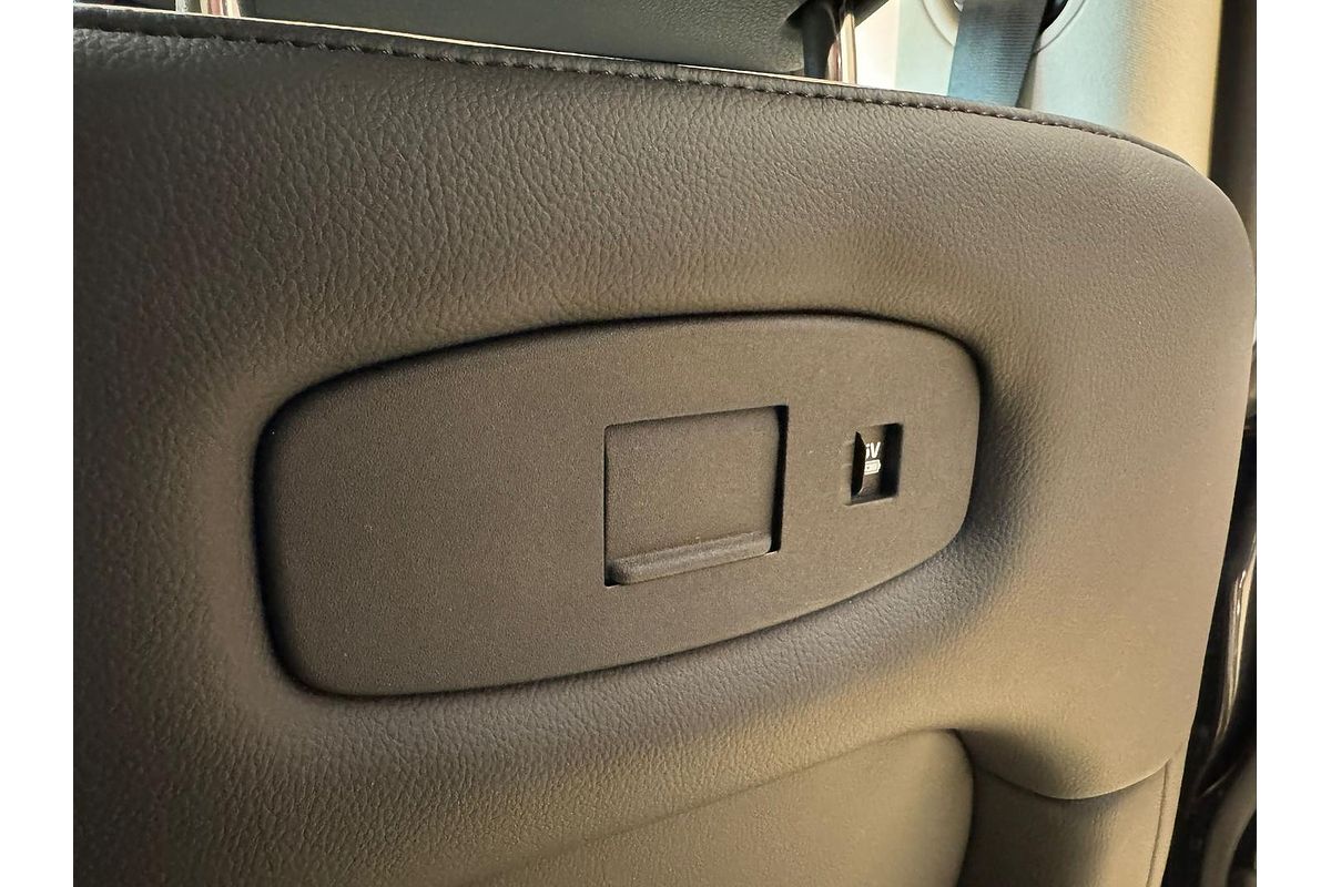 2024 Land Rover Discovery D350 Dynamic SE Series 5