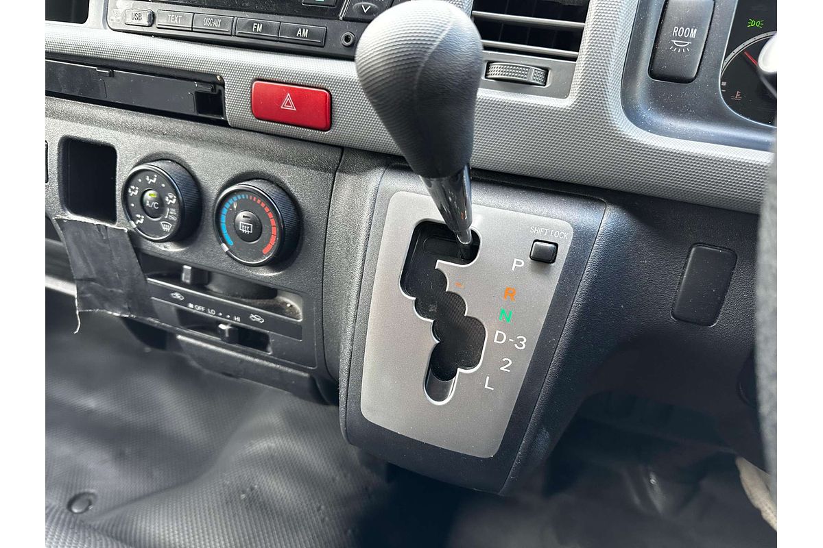 2010 Toyota Hiace Commuter TRH223R
