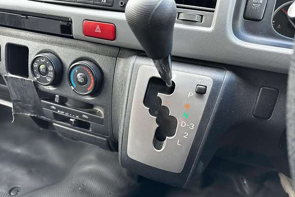 2010 Toyota Hiace Commuter TRH223R