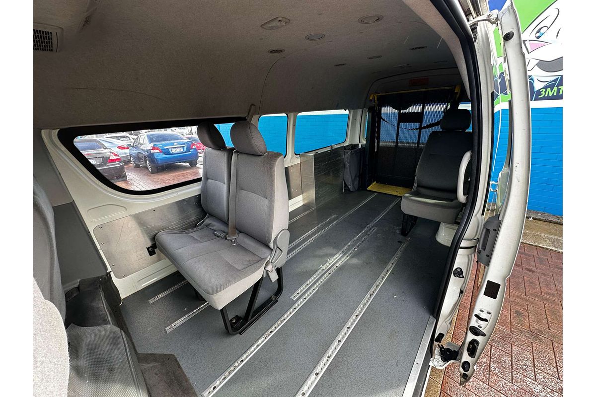 2010 Toyota Hiace Commuter TRH223R