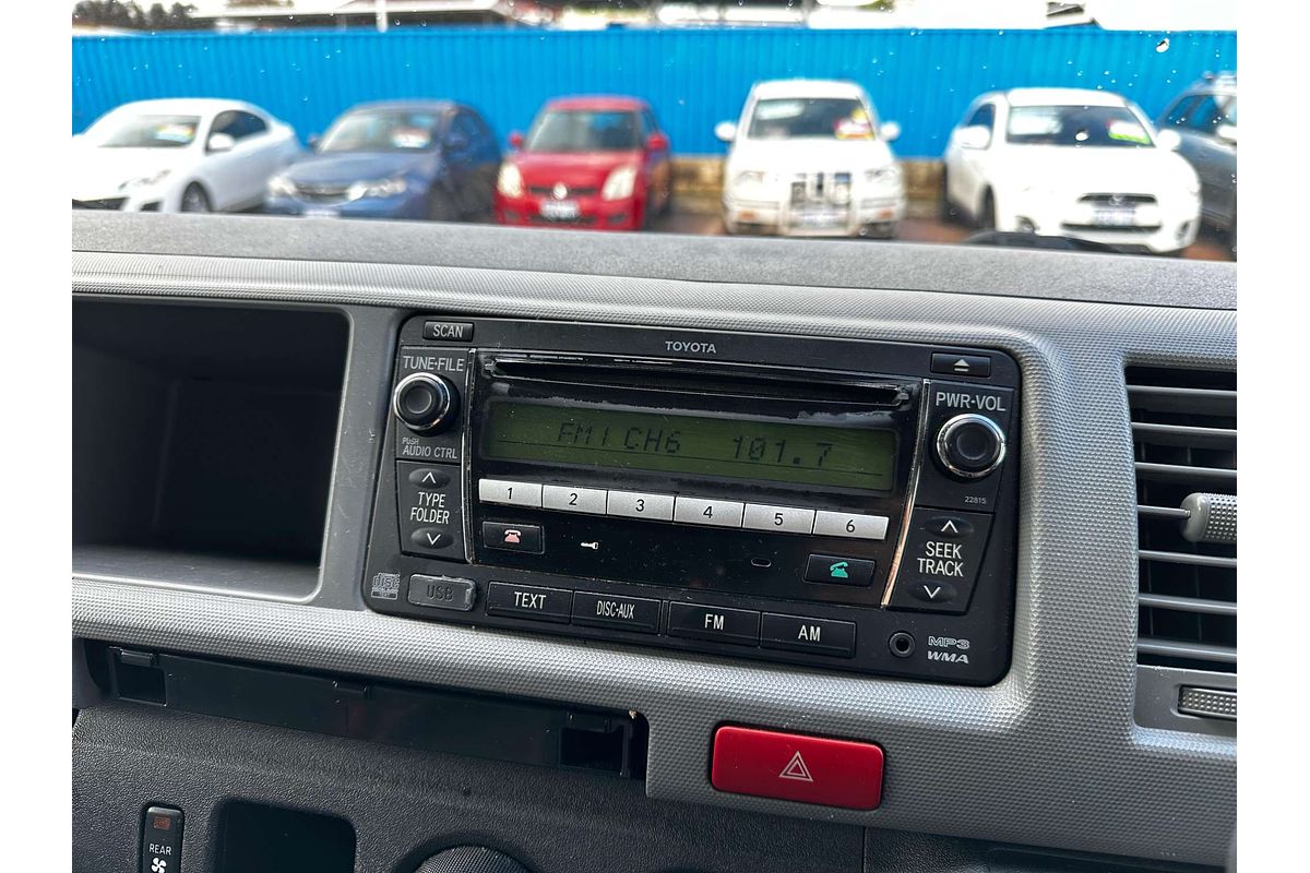 2010 Toyota Hiace Commuter TRH223R