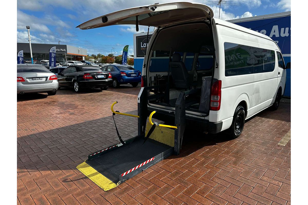 2010 Toyota Hiace Commuter TRH223R