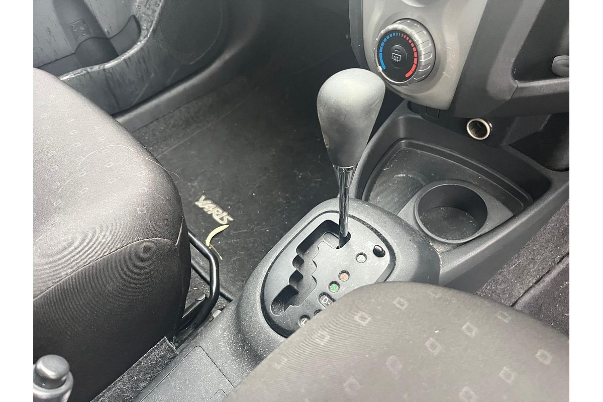 2006 Toyota Yaris YR NCP90R