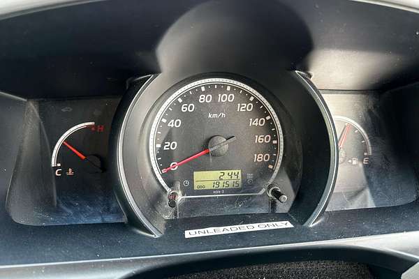2010 Toyota Hiace Commuter TRH223R