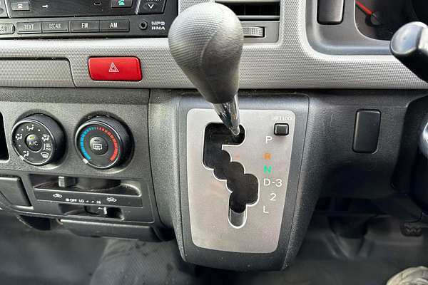 2010 Toyota Hiace Commuter TRH223R