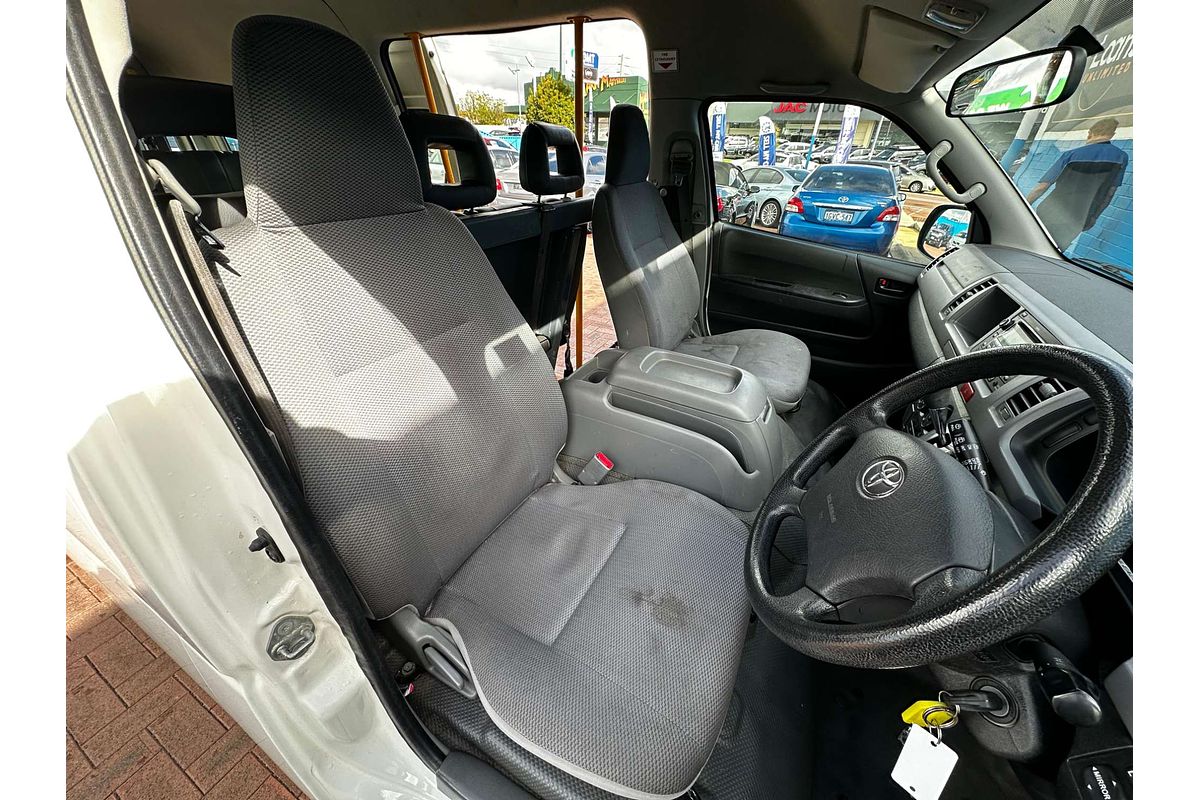 2010 Toyota Hiace Commuter TRH223R