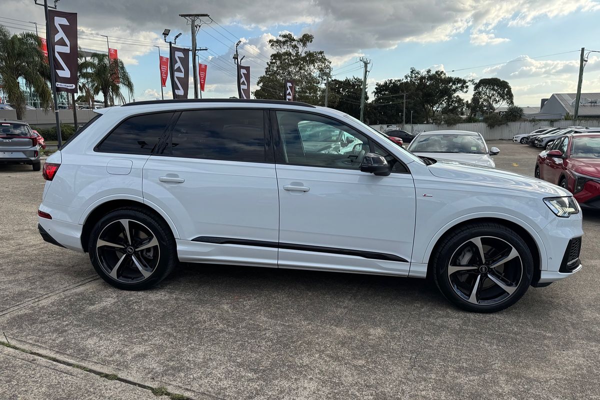 2021 Audi Q7 55 TFSI S line 4M