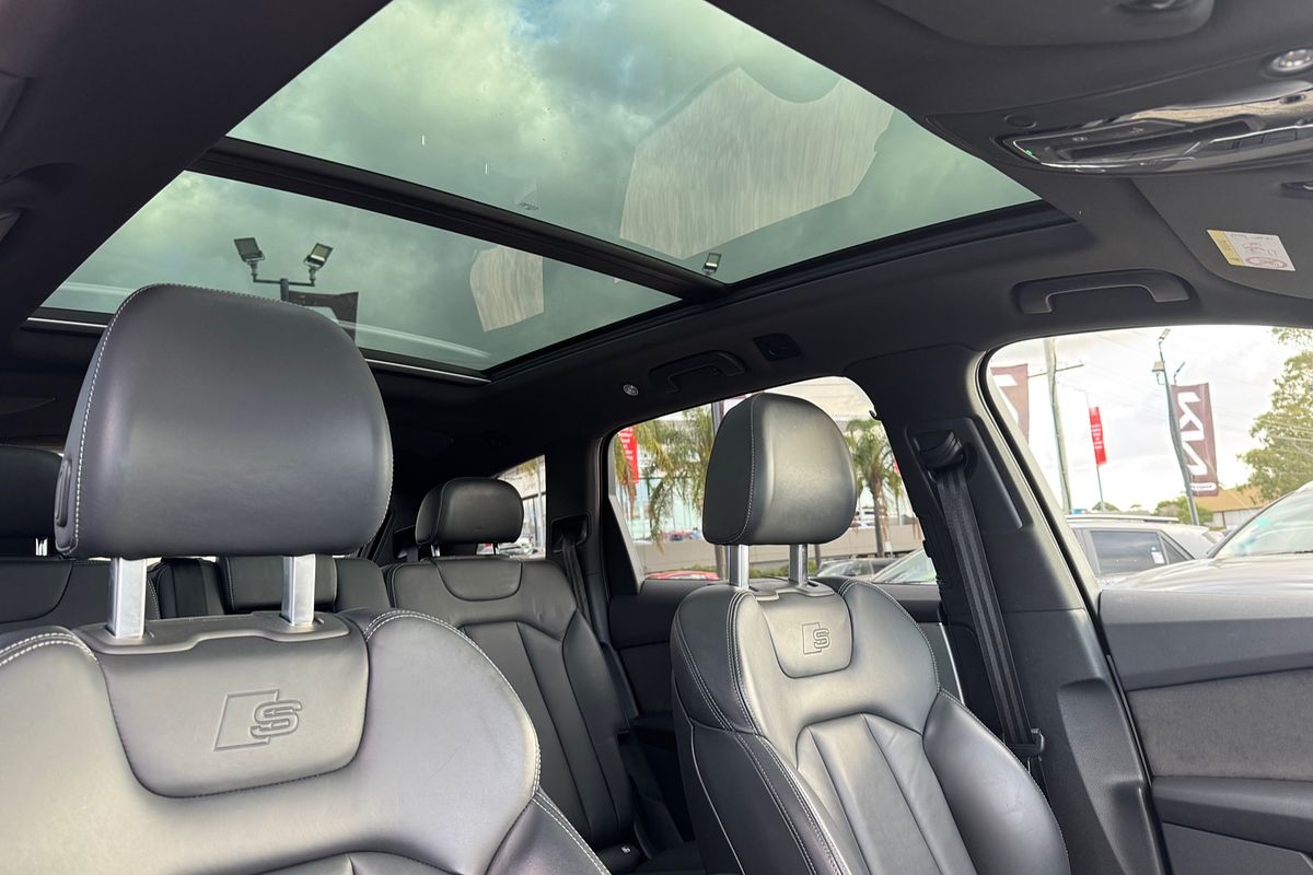 2021 Audi Q7 55 TFSI S line 4M