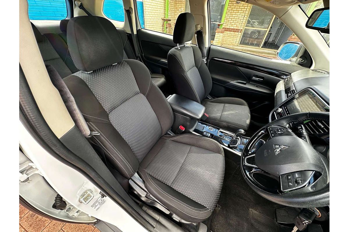 2019 Mitsubishi Outlander ES ZL