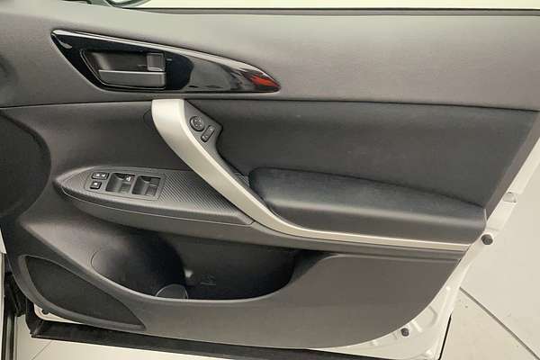 2024 Mitsubishi Eclipse Cross ES YB