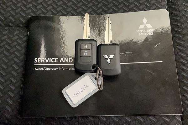 2024 Mitsubishi Eclipse Cross ES YB