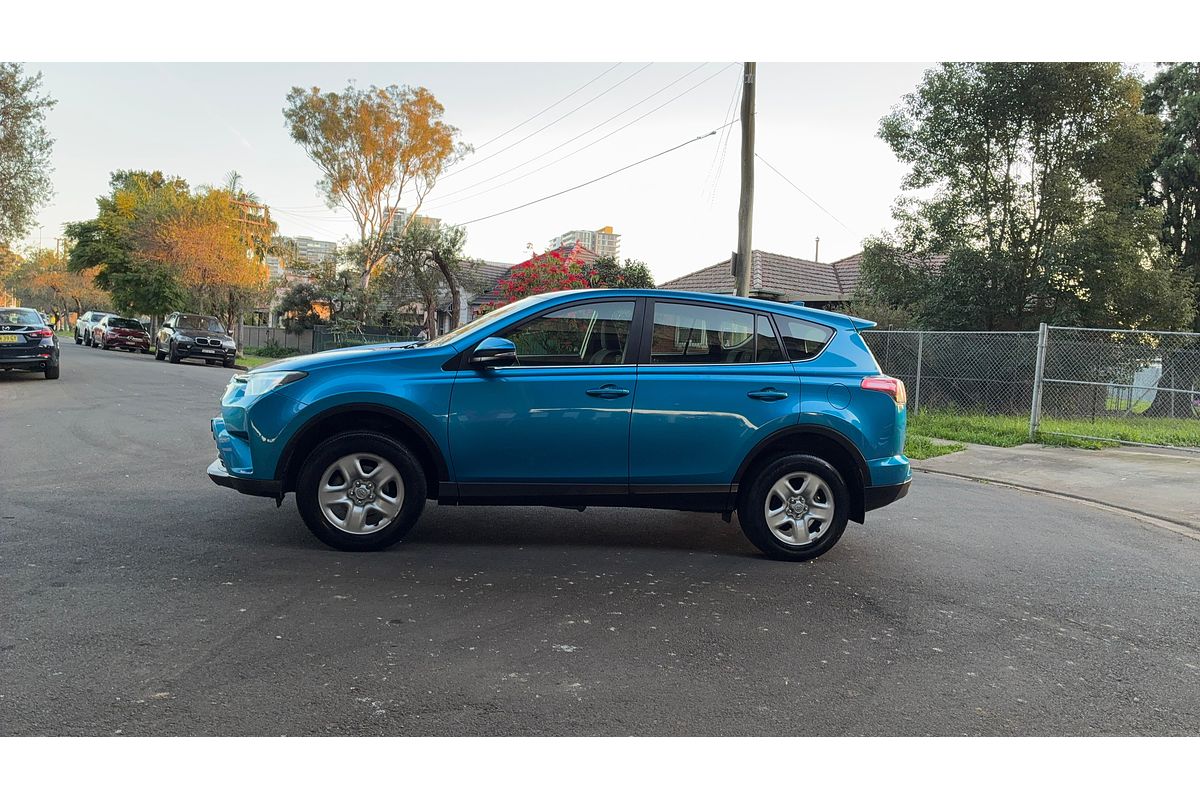 2017 Toyota RAV4 GX (2WD) ZSA42R MY18