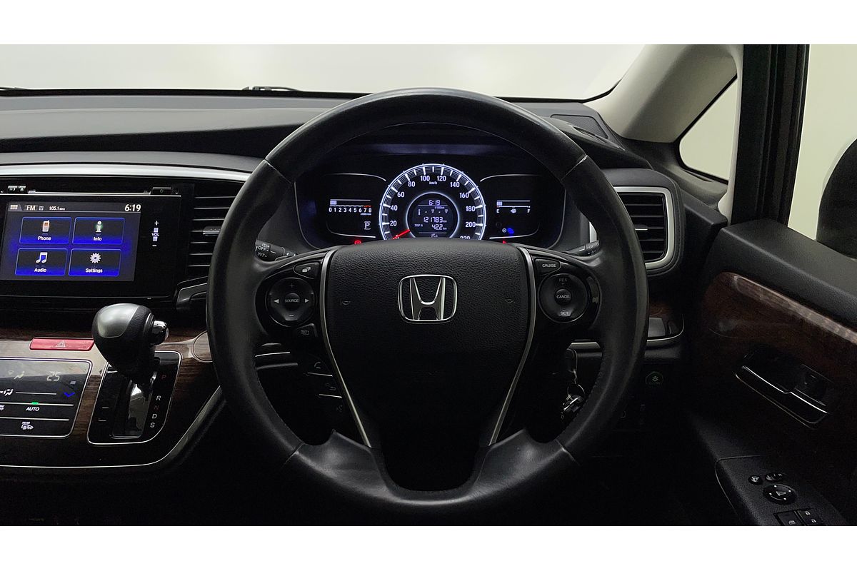 2016 Honda Odyssey VTi-L 5th Gen