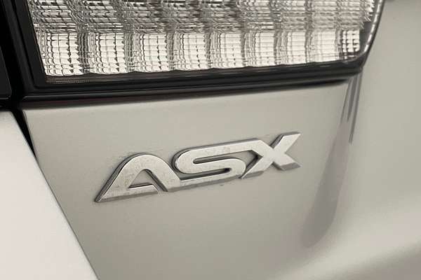 2022 Mitsubishi ASX ES XD