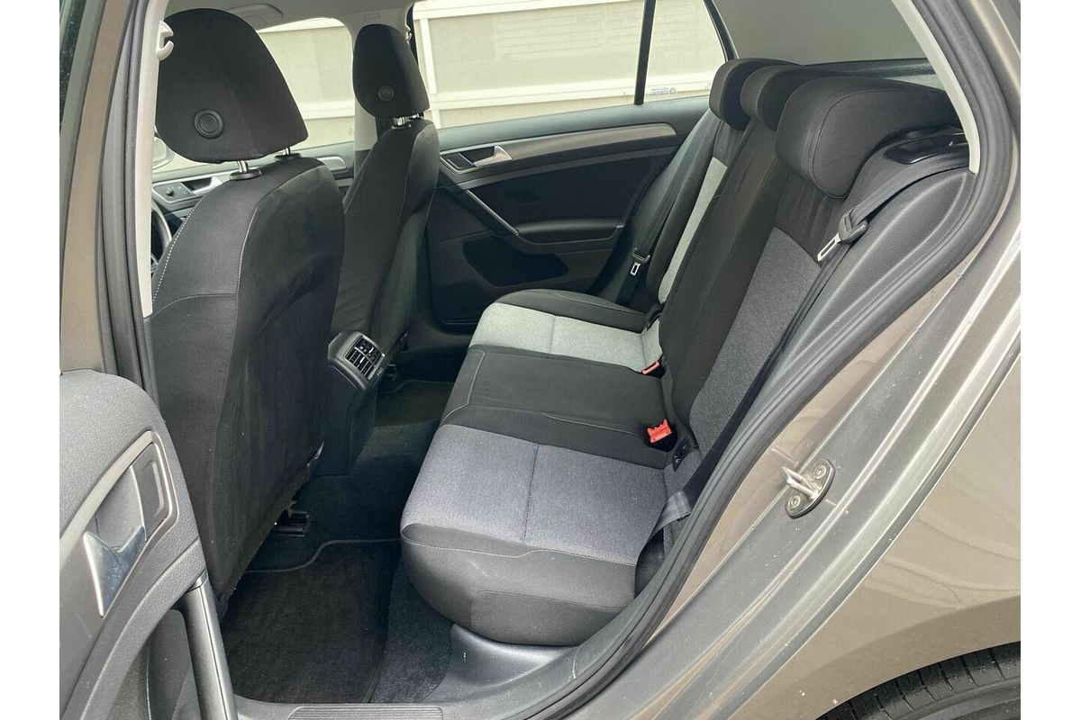 2015 Volkswagen Golf 90TSI 7