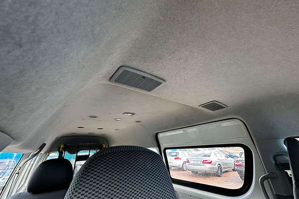 2006 Toyota Hiace Commuter TRH223R