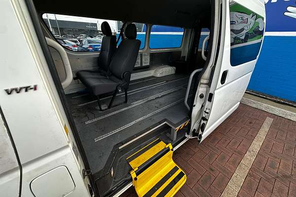 2006 Toyota Hiace Commuter TRH223R
