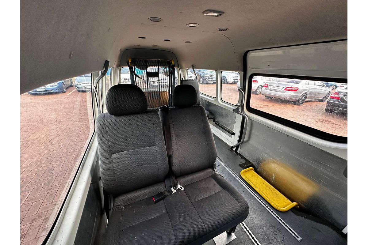 2006 Toyota Hiace Commuter TRH223R