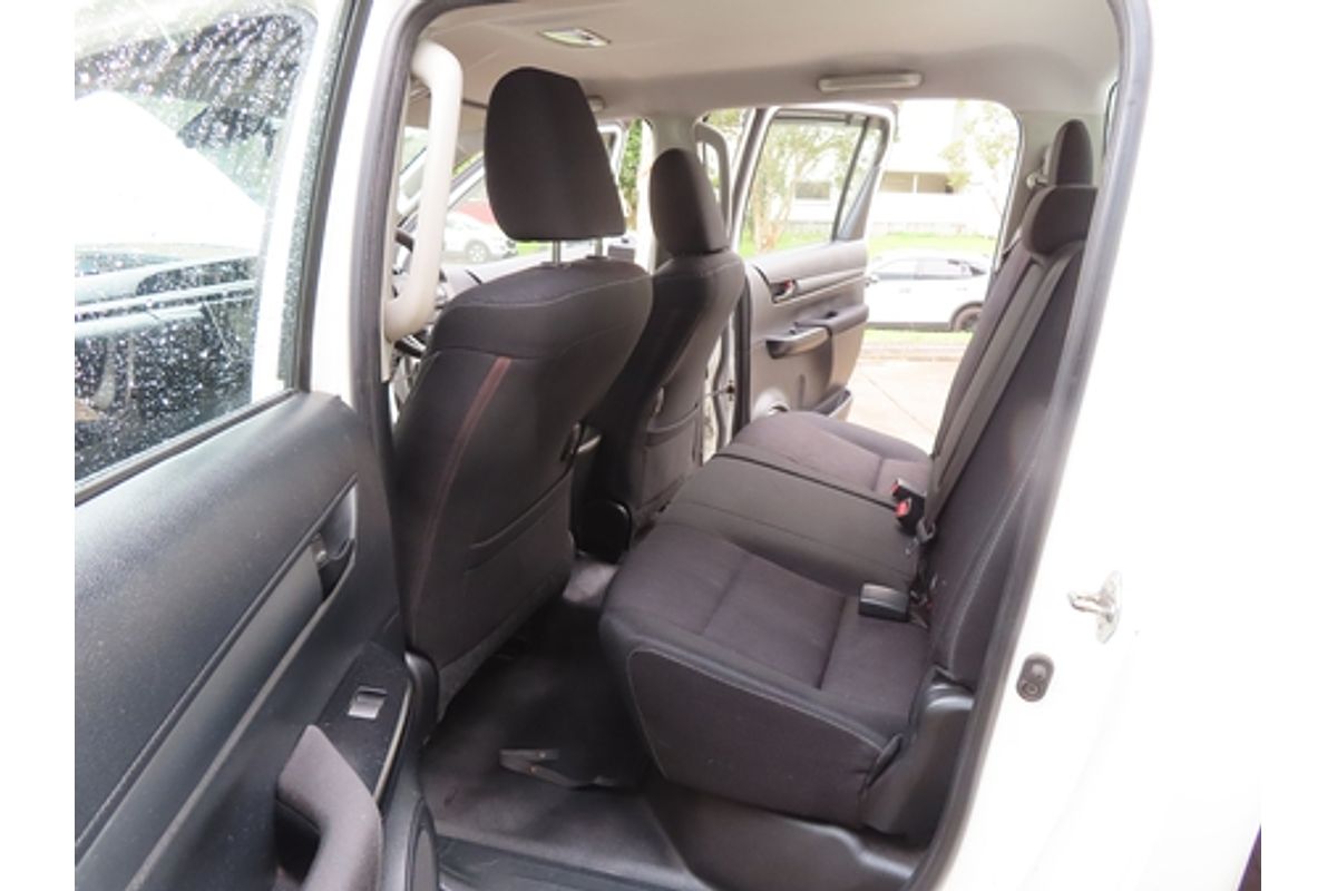 2019 Toyota Hilux SR GUN126R 4X4