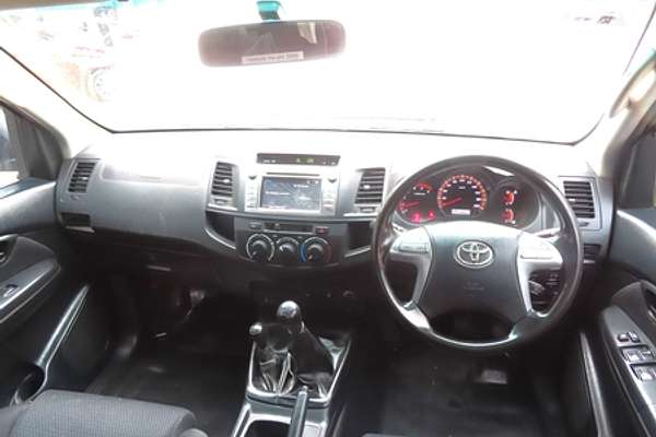 2015 Toyota Hilux SR KUN26R 4X4