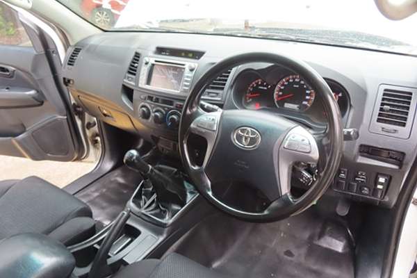 2015 Toyota Hilux SR KUN26R 4X4